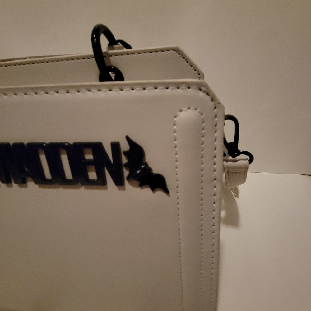 Steve Madden White Handbag with Matching Pouch - Picture 4 of 16